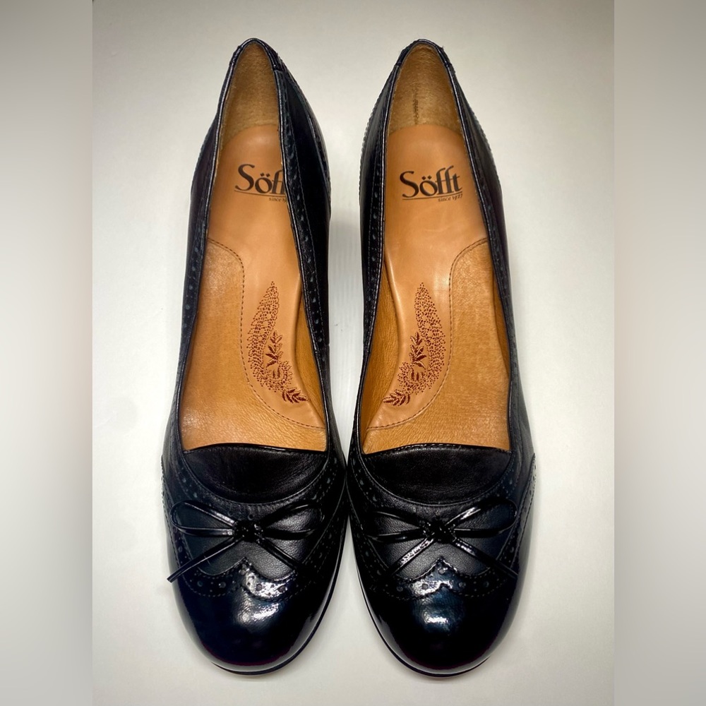 Black Womens Leather Mid Heel Pumps with Bow Detail - Picture 3 of 7